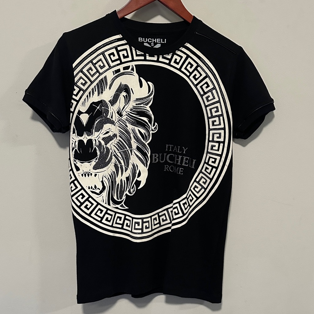 Black Lion Graphic Tee
